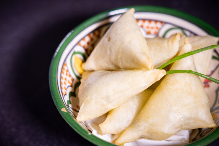 Briouates de queso y aceitunas